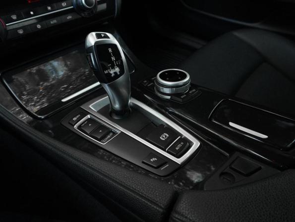 BMW 5 серии VI (F10/F11/F07) с пробегом 2012 года, цена 1 469 000 рублей, 204437 км, седан, Автокод Объявления