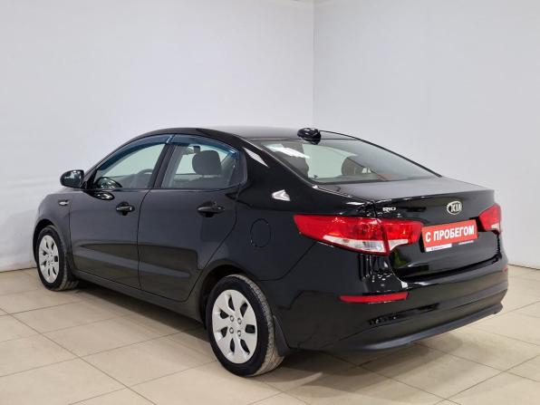 Kia Rio III Рестайлинг с пробегом 2017 года, цена 1 050 000 рублей, 111048 км, седан, Автокод Объявления