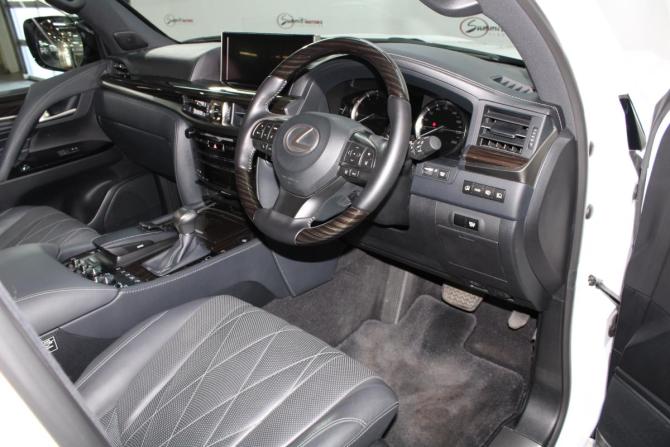 Lexus LX III Рестайлинг 2 с пробегом 2021 года, цена 12 700 000 рублей, 31000 км, внедорожник, Автокод Объявления