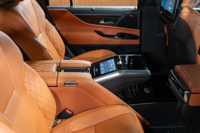 Новый Lexus LX IV 2026 года, цена 23 250 000 рублей, внедорожник, Автокод Объявления