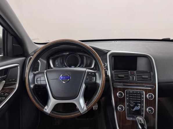 Volvo XC60 I Рестайлинг с пробегом 2015 года, цена 2 300 000 рублей, 138000 км, внедорожник, Автокод Объявления