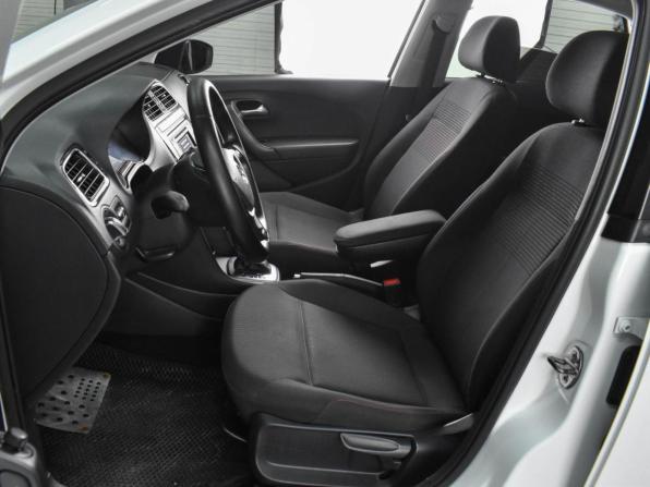 Volkswagen Polo V Рестайлинг с пробегом 2017 года, цена 944 000 рублей, 208354 км, седан, Автокод Объявления