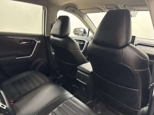 Toyota RAV4 V (XA50) с пробегом 2020 года, цена 3 119 000 рублей, 123597 км, внедорожник, Автокод Объявления