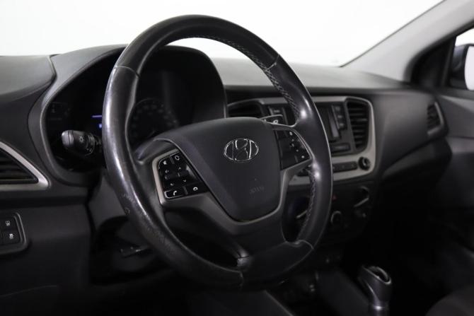 Hyundai Solaris II с пробегом 2018 года, цена 1 269 990 рублей, 94243 км, седан, Автокод Объявления