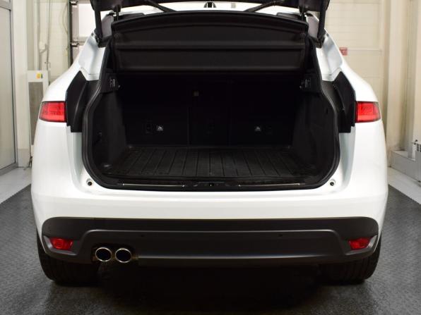 Jaguar F-Pace I с пробегом 2019 года, цена 3 799 995 рублей, 88007 км, внедорожник, Автокод Объявления