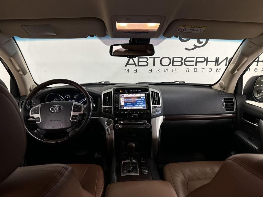 Toyota Land Cruiser 200 Series Рестайлинг 1 Санкт-Петербург  - изображение 6