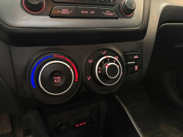Kia Rio III с пробегом 2015 года, цена 734 800 рублей, 221000 км, седан, Автокод Объявления