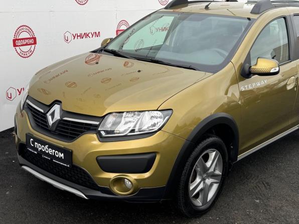 Renault Sandero II с пробегом 2017 года, цена 989 000 рублей, 119961 км, хэтчбек, Автокод Объявления