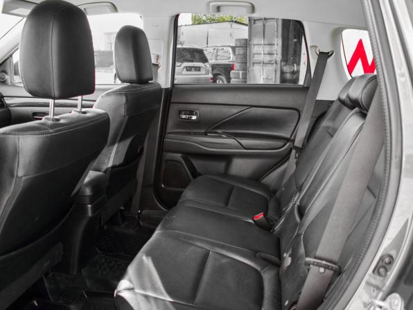 Mitsubishi Outlander III Рестайлинг 2 с пробегом 2015 года, цена 1 780 000 рублей, 193704 км, внедорожник, Автокод Объявления