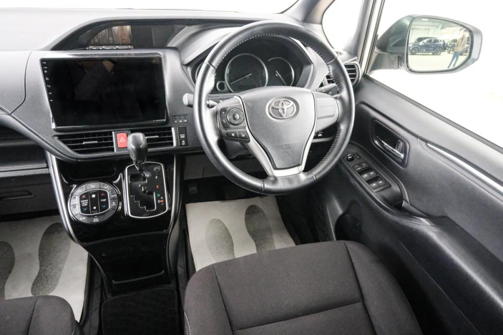 Toyota Esquire I Красноярск  - изображение 10