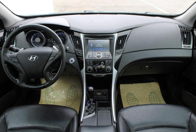 Hyundai Sonata VI (YF) с пробегом 2012 года, цена 1 160 000 рублей, 204209 км, седан, Автокод Объявления