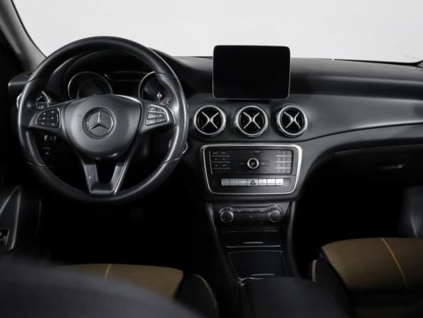 Mercedes-Benz GLA I (X156) Рестайлинг с пробегом 2017 года, цена 2 399 999 рублей, 66000 км, внедорожник, Автокод Объявления