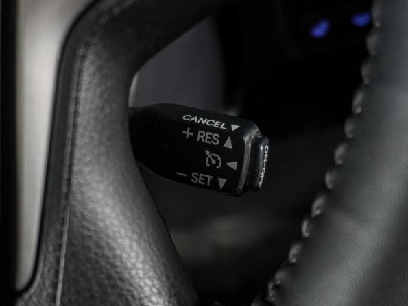 Toyota Land Cruiser Prado 150 Series Рестайлинг 2 с пробегом 2019 года, цена 4 399 000 рублей, 229601 км, внедорожник, Автокод Объявления