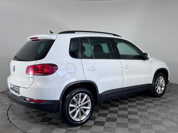 Volkswagen Tiguan I Рестайлинг с пробегом 2016 года, цена 1 490 000 рублей, 137030 км, внедорожник, Автокод Объявления