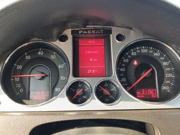 Volkswagen Passat B6 с пробегом 2006 года, цена 490 000 рублей, 311540 км, седан, Автокод Объявления