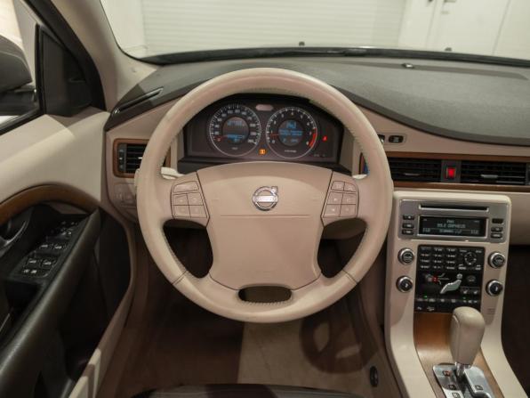 Volvo XC70 II с пробегом 2008 года, цена 1 180 000 рублей, 211365 км, универсал, Автокод Объявления