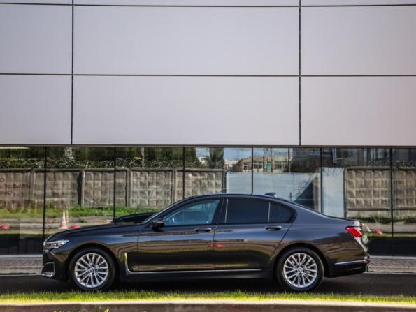 BMW 7 серии VI (G11/G12) Рестайлинг с пробегом 2020 года, цена 4 999 000 рублей, 134314 км, седан, Автокод Объявления