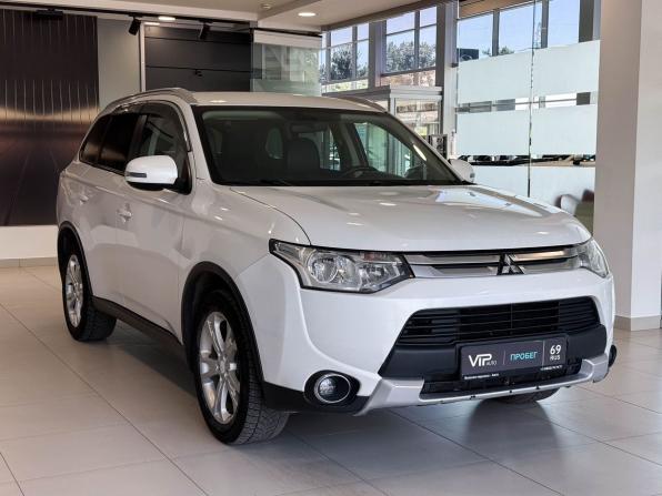 Mitsubishi Outlander III Рестайлинг с пробегом 2014 года, цена 1 297 000 рублей, 231387 км, внедорожник, Автокод Объявления