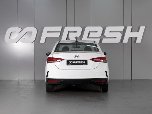 Hyundai Solaris II Рестайлинг с пробегом 2021 года, цена 1 559 000 рублей, 117731 км, седан, Автокод Объявления