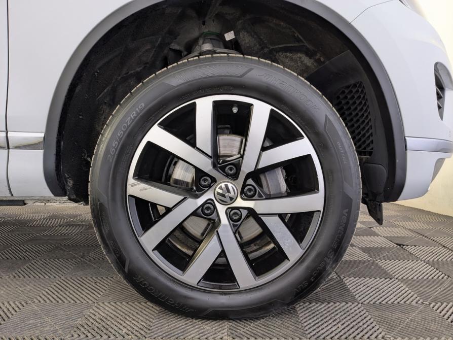 Volkswagen Touareg II Рестайлинг Москва  - изображение 18