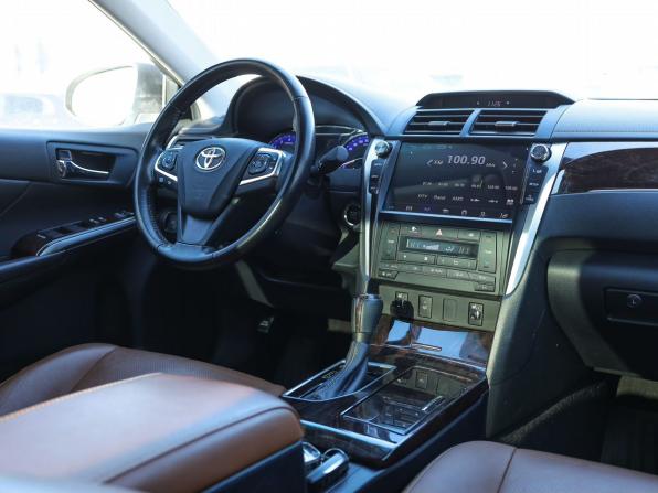 Toyota Camry VII (XV50) Рестайлинг с пробегом 2016 года, цена 2 399 000 рублей, 83294 км, седан, Автокод Объявления