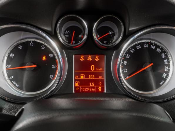 Opel Mokka I с пробегом 2015 года, цена 1 219 000 рублей, 152242 км, внедорожник, Автокод Объявления