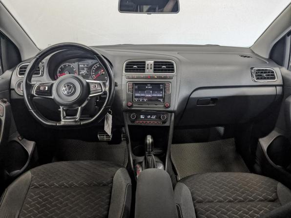 Volkswagen Polo V Рестайлинг с пробегом 2018 года, цена 1 120 000 рублей, 161171 км, седан, Автокод Объявления