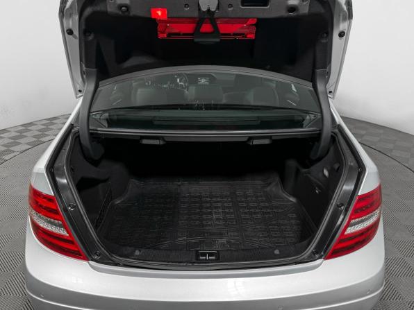 Mercedes-Benz C-Класс III (W204) Рестайлинг с пробегом 2013 года, цена 1 430 000 рублей, 140800 км, седан, Автокод Объявления