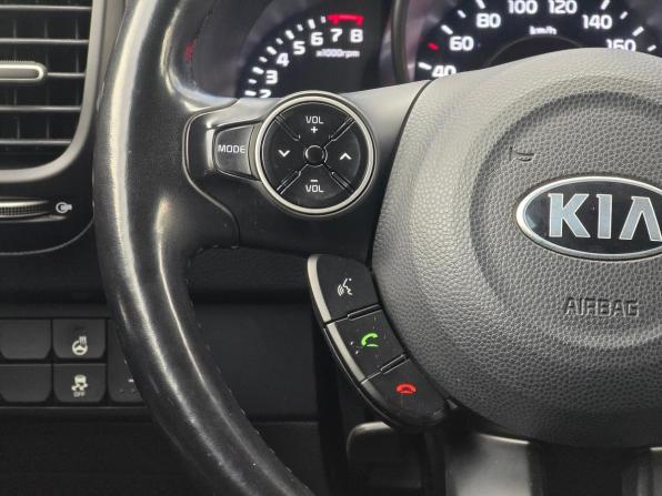Kia Soul II Рестайлинг с пробегом 2017 года, цена 1 599 000 рублей, 108000 км, хэтчбек, Автокод Объявления