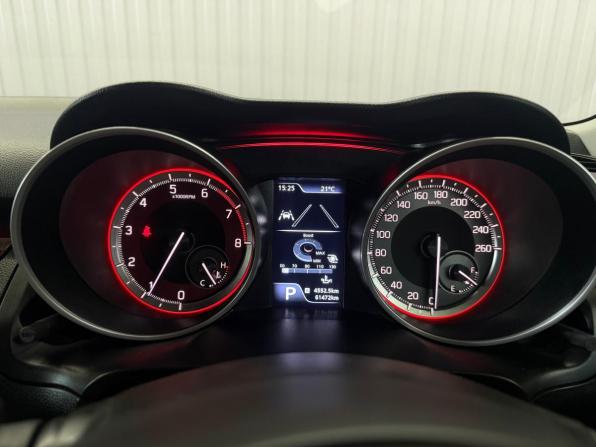Suzuki Swift V с пробегом 2022 года, цена 1 437 000 рублей, 61424 км, хэтчбек, Автокод Объявления