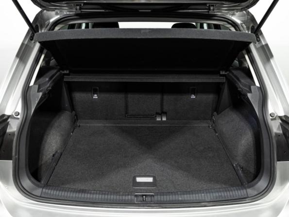 Volkswagen Tiguan II Рестайлинг с пробегом 2022 года, цена 2 499 700 рублей, 45590 км, внедорожник, Автокод Объявления