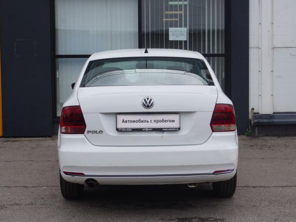 Volkswagen Polo V Рестайлинг с пробегом 2016 года, цена 900 000 рублей, 232976 км, седан, Автокод Объявления