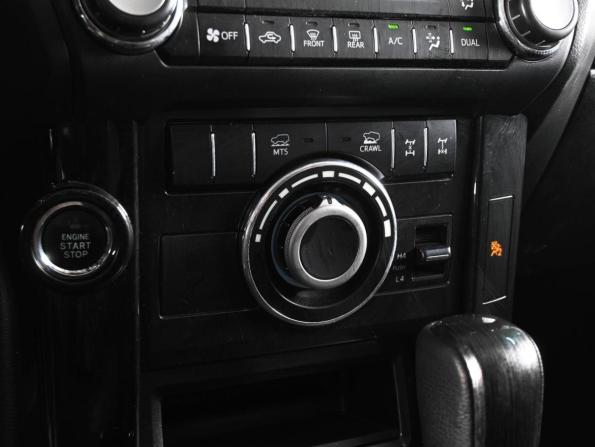 Toyota Land Cruiser Prado 150 Series Рестайлинг 1 с пробегом 2016 года, цена 2 979 000 рублей, 349373 км, внедорожник, Автокод Объявления