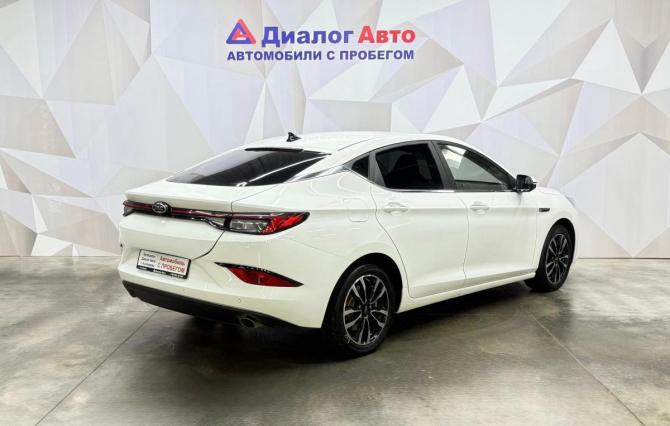 JAC J7 I с пробегом 2023 года, цена 1 090 000 рублей, 71626 км, лифтбек, Автокод Объявления