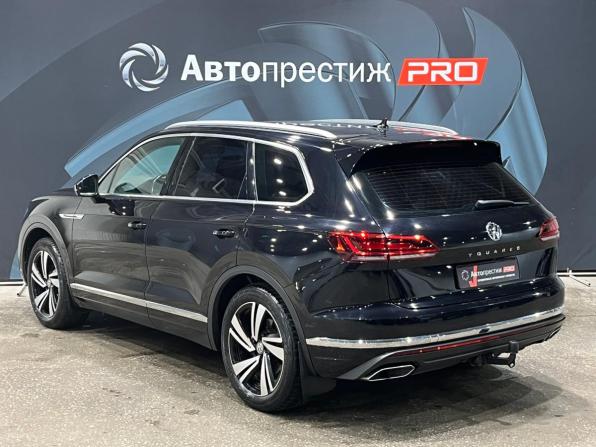 Volkswagen Touareg III с пробегом 2020 года, цена 4 450 000 рублей, 199674 км, внедорожник, Автокод Объявления