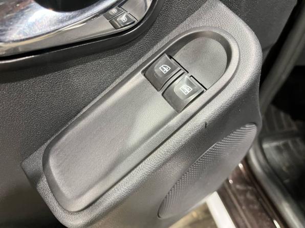 Renault Duster I Рестайлинг с пробегом 2018 года, цена 1 180 000 рублей, 128407 км, внедорожник, Автокод Объявления