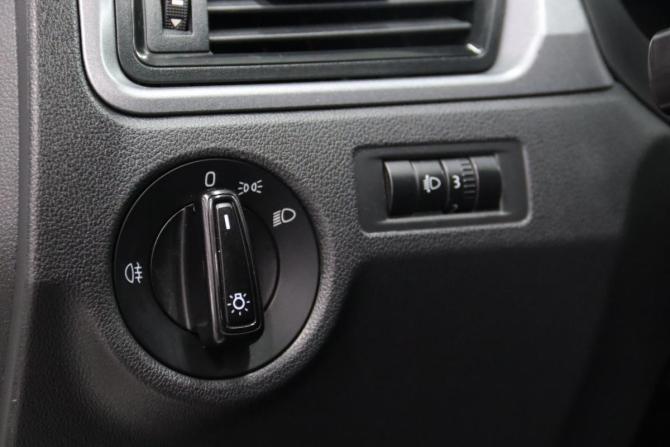 Skoda Rapid I с пробегом 2016 года, цена 855 550 рублей, 201526 км, лифтбек, Автокод Объявления
