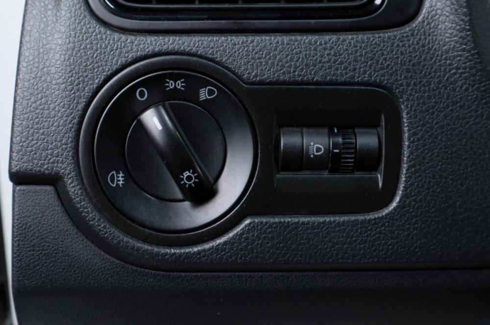 Volkswagen Polo V Рестайлинг Челябинск  - изображение 14