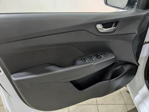 Hyundai Solaris II Рестайлинг с пробегом 2022 года, цена 1 515 000 рублей, 136830 км, седан, Автокод Объявления