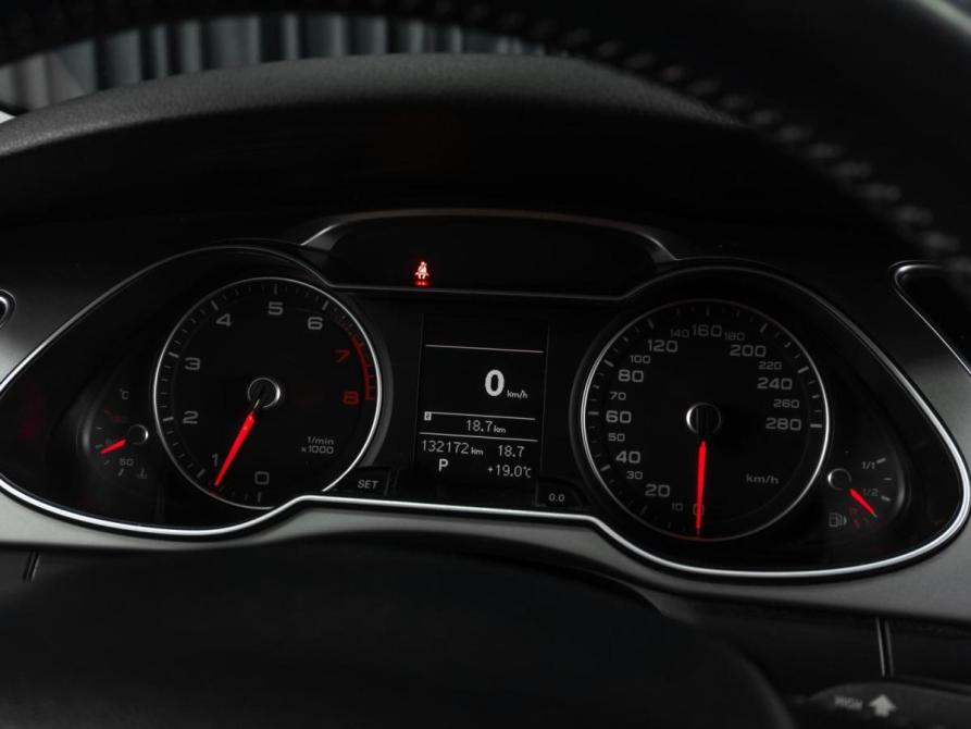 Audi A4 IV (B8) Рестайлинг Тюмень  - изображение 21