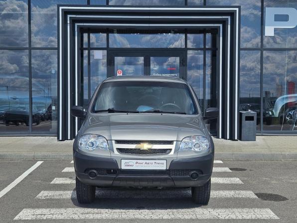 Chevrolet Niva I Рестайлинг с пробегом 2017 года, цена 798 000 рублей, 15000 км, внедорожник, Автокод Объявления