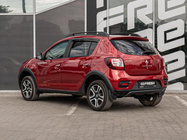 Renault Sandero II Рестайлинг с пробегом 2018 года, цена 1 329 000 рублей, 54846 км, хэтчбек, Автокод Объявления
