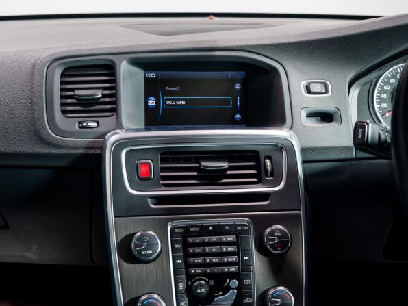 Volvo V60 I с пробегом 2011 года, цена 1 125 000 рублей, 76500 км, универсал, Автокод Объявления