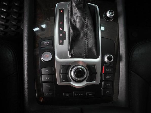 Audi Q7 I (4L) Рестайлинг с пробегом 2011 года, цена 2 230 000 рублей, 143227 км, внедорожник, Автокод Объявления