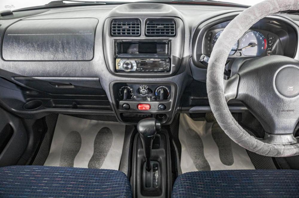 Suzuki Swift II Рестайлинг Барнаул  - изображение 15