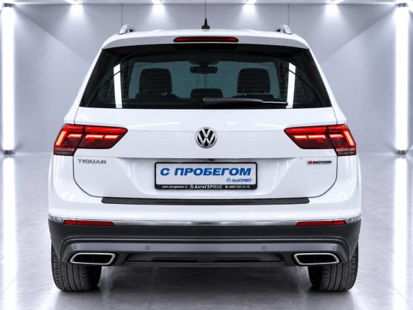 Volkswagen Tiguan II с пробегом 2018 года, цена 2 050 000 рублей, 197752 км, внедорожник, Автокод Объявления
