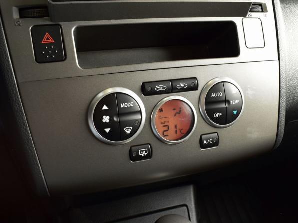 Nissan Tiida I Рестайлинг с пробегом 2011 года, цена 749 999 рублей, 132488 км, седан, Автокод Объявления
