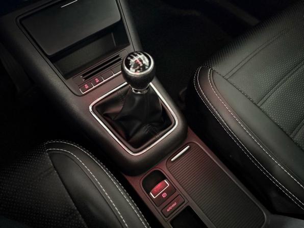 Volkswagen Tiguan I Рестайлинг с пробегом 2015 года, цена 1 270 000 рублей, 177798 км, внедорожник, Автокод Объявления