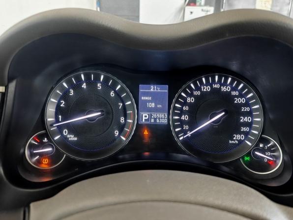 Infiniti M IV с пробегом 2011 года, цена 960 000 рублей, 269858 км, седан, Автокод Объявления
