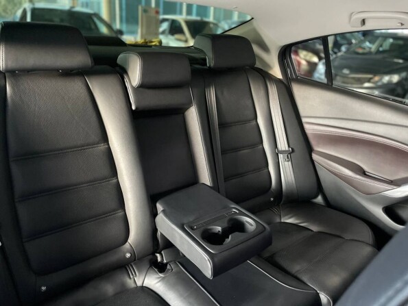Mazda 6 III (GJ) Рестайлинг с пробегом 2016 года, цена 2 199 900 рублей, 132000 км, седан, Автокод Объявления